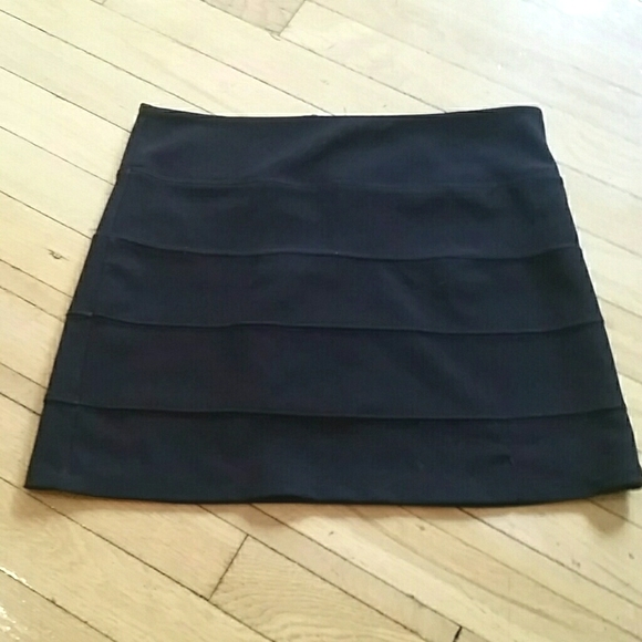 Dresses & Skirts - Black mini skirt S/M